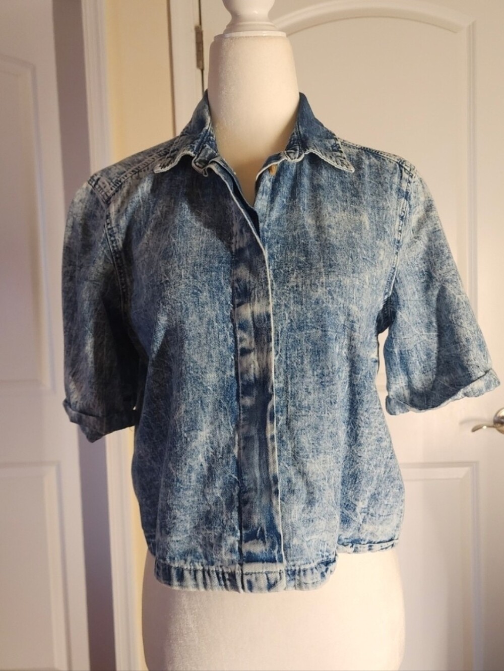 Divided Faded Light Blue Short-Sleeve Denim Button-Down